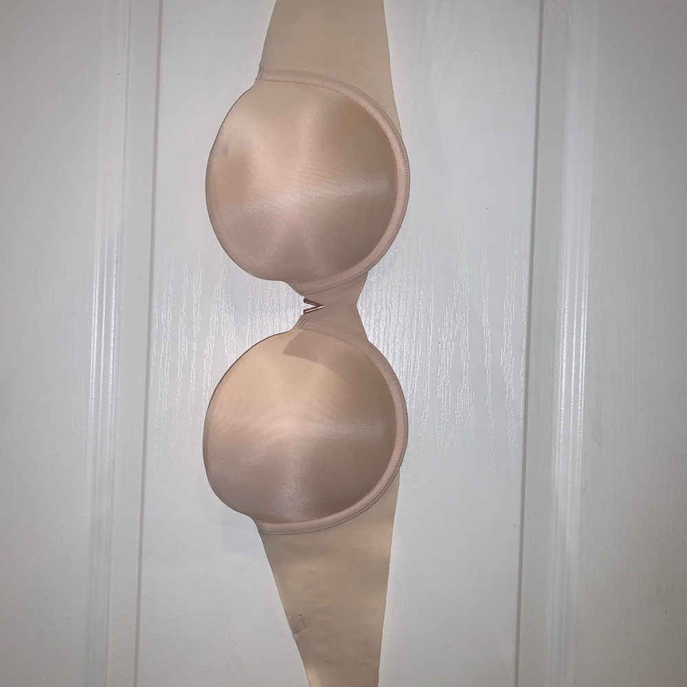 VS Strapless Bra